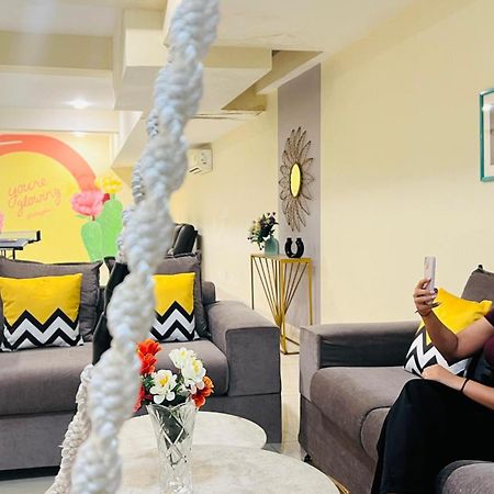 Bluo Studio4 Golf Course Road - Gym, Balcony, Lift غورغاون المظهر الخارجي الصورة